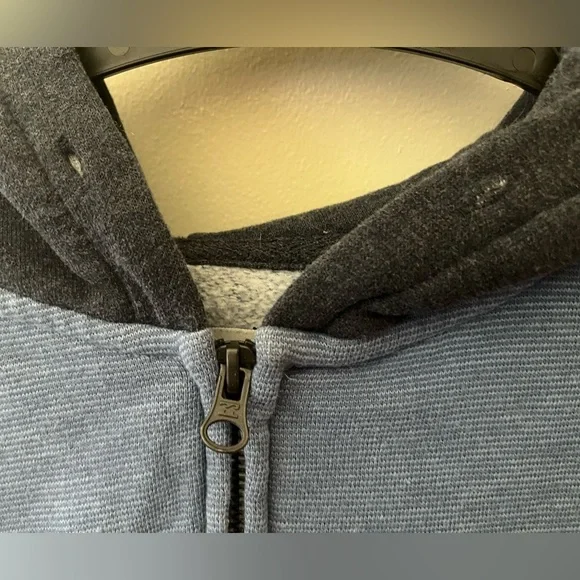 BILLABONG Pre Loved Men’s Size S Vintage? Zip-Up Hooded Sweatshirt. Very Comfy. - Picture 5 of 7